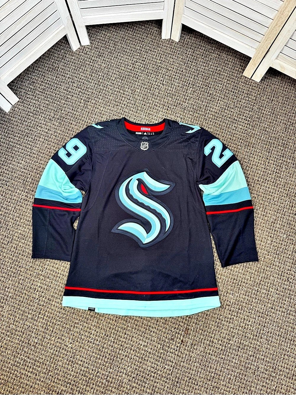 Seattle Kraken Vince Dunn #29 Adidas NHL Hockey Jersey – Size 46